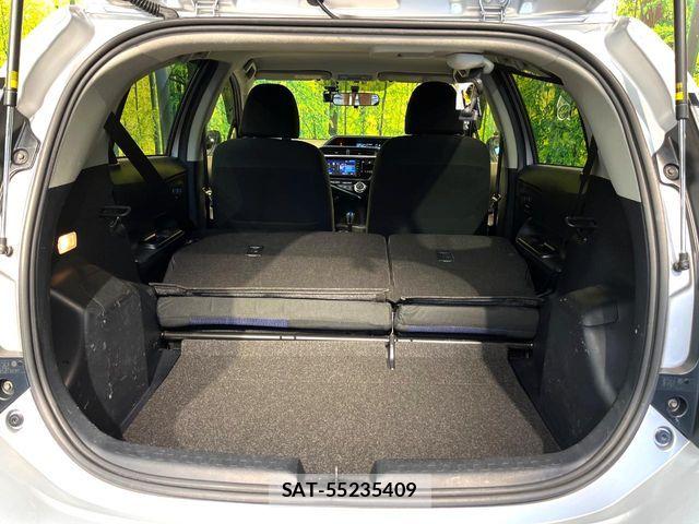 Toyota AQUA 2015-12 7325654-10