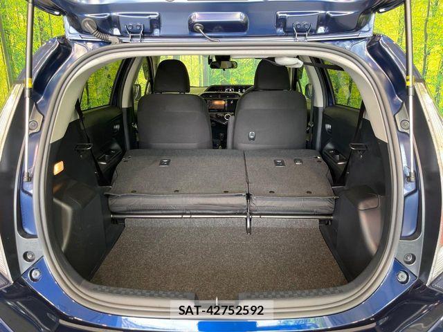 Toyota AQUA 2019-05 7325617-10