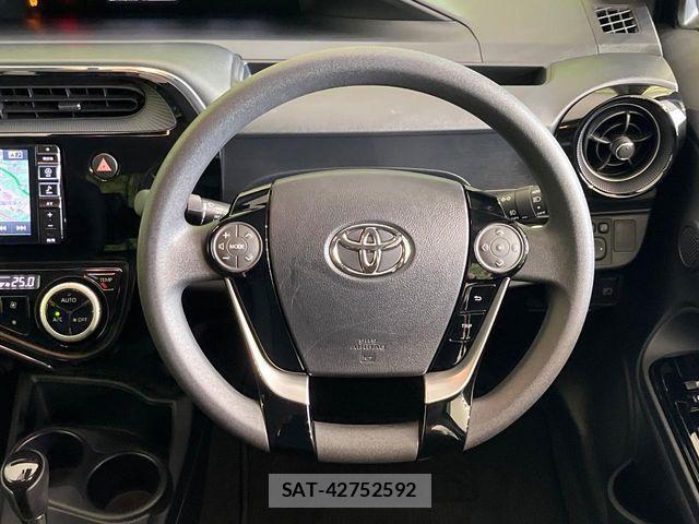 Toyota AQUA 2019-05 7325617-11