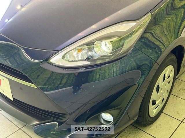 Toyota AQUA 2019-05 7325617-12