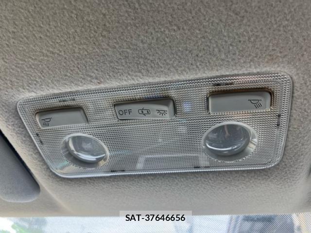 Toyota AQUA 2013-01 7325678-19