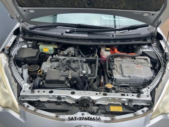 Toyota AQUA 2013-01 7325678-22