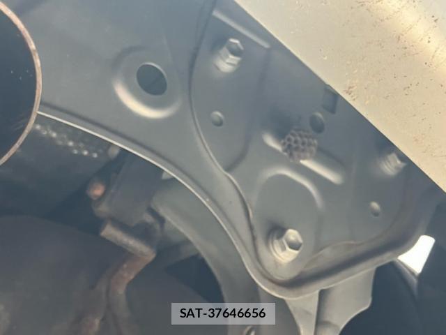 Toyota AQUA 2013-01 7325678-25