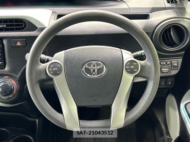 Toyota AQUA 2011-12 7325660-10