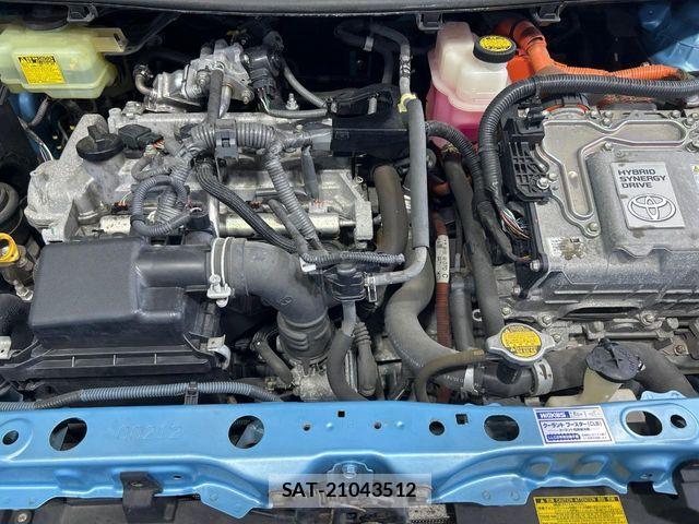 Toyota AQUA 2011-12 7325660-17