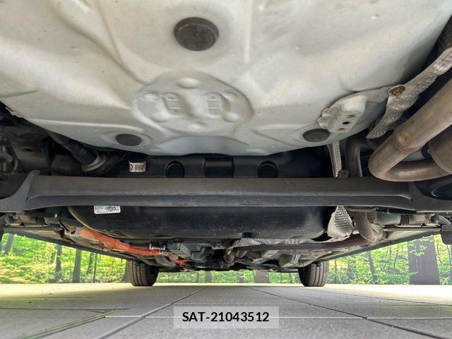 Toyota AQUA 2011-12 7325660-18