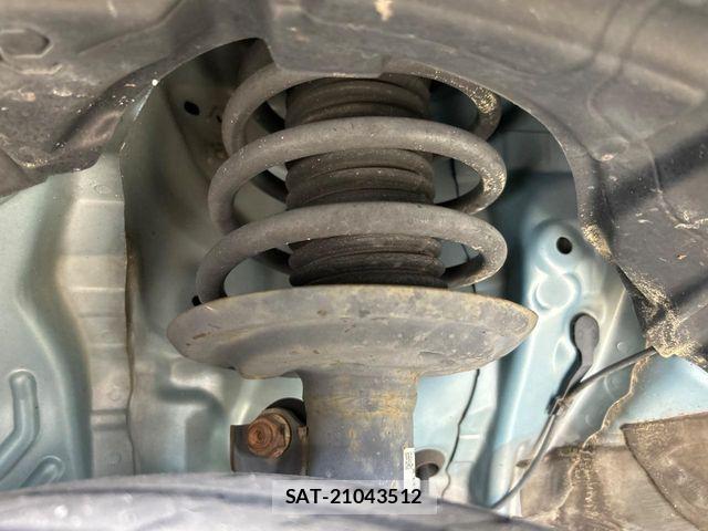 Toyota AQUA 2011-12 7325660-19