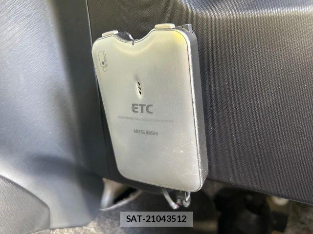 Toyota AQUA 2011-12 7325660-6
