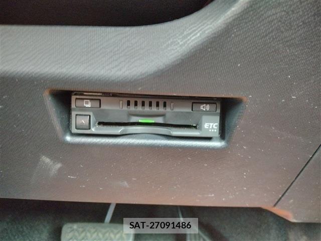 Toyota AQUA 2019-09 7325625-22