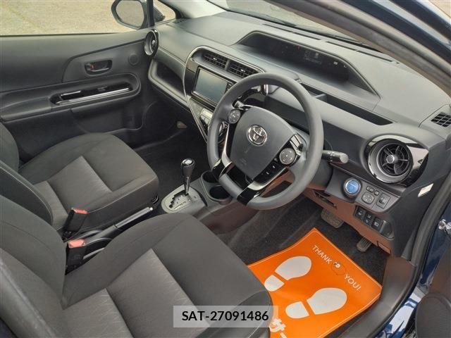 Toyota AQUA 2019-09 7325625-26