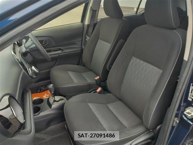 Toyota AQUA 2019-09 7325625-27
