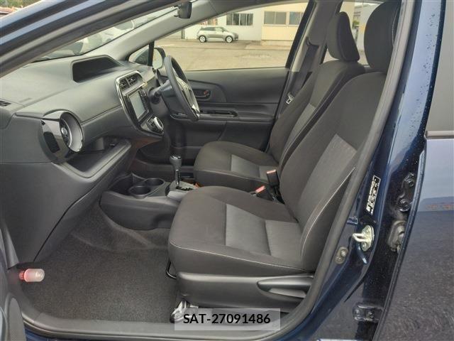 Toyota AQUA 2019-09 7325625-28