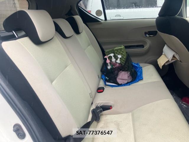 Toyota AQUA 2012-01 7325671-10