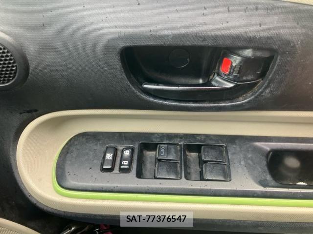 Toyota AQUA 2012-01 7325671-12