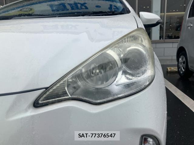 Toyota AQUA 2012-01 7325671-2