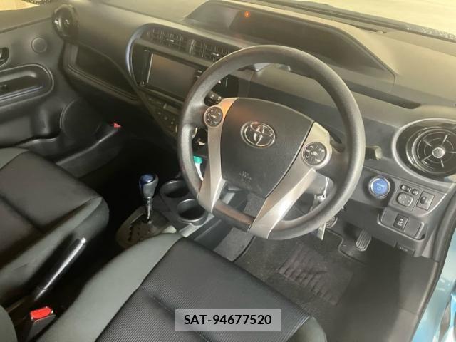Toyota AQUA 2015-03 7325659-9