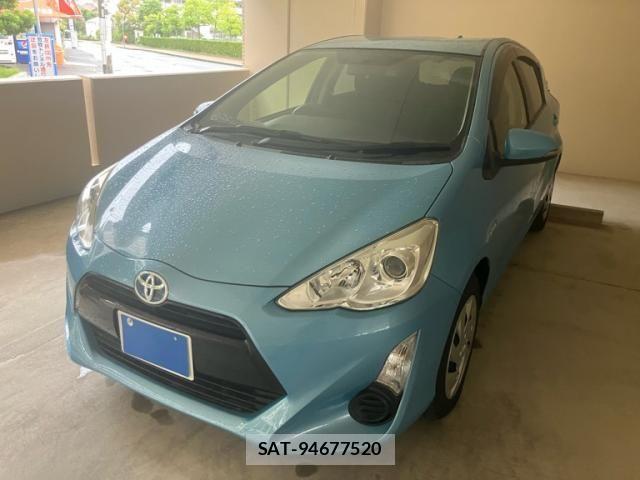 Toyota AQUA 2015-03 7325659-1