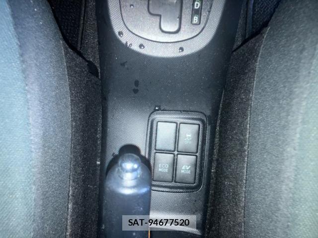 Toyota AQUA 2015-03 7325659-18