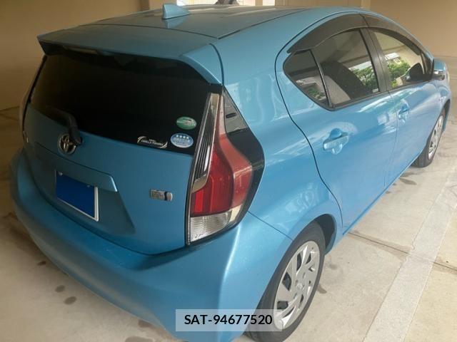 Toyota AQUA 2015-03 7325659-2