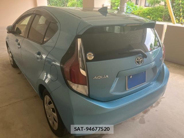 Toyota AQUA 2015-03 7325659-3
