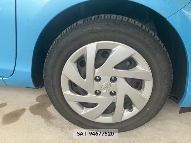 Toyota AQUA 2015-03 7325659-4