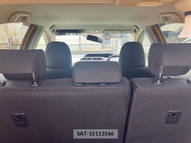 Toyota AQUA 2012-06 7325675-10