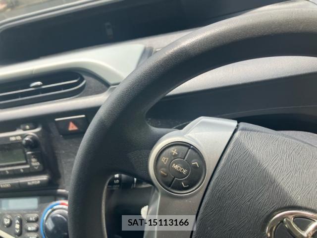 Toyota AQUA 2012-06 7325675-19