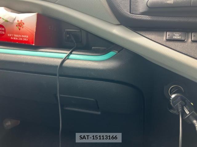 Toyota AQUA 2012-06 7325675-26