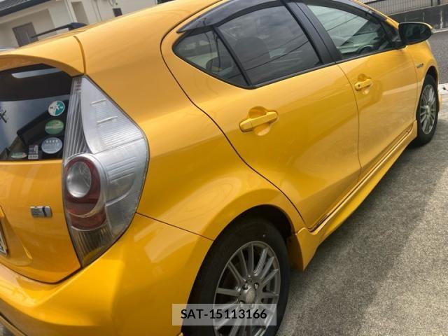 Toyota AQUA 2012-06 7325675-3