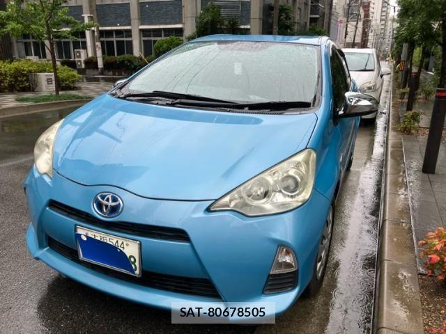 Toyota AQUA 2013-10 7325662-0