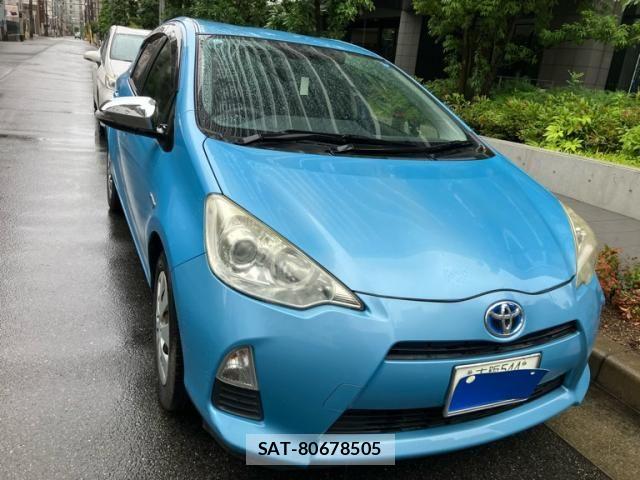 Toyota AQUA 2013-10 7325662-1