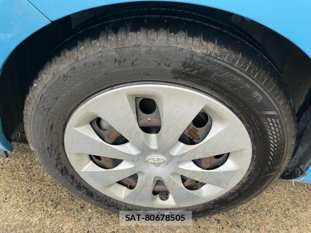 Toyota AQUA 2013-10 7325662-4