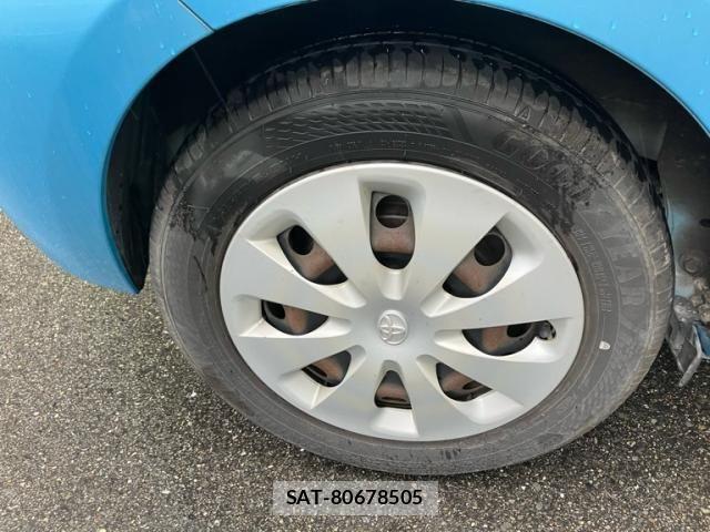 Toyota AQUA 2013-10 7325662-6