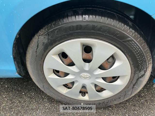 Toyota AQUA 2013-10 7325662-7