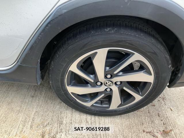 Toyota AQUA 2018-07 7325658-5