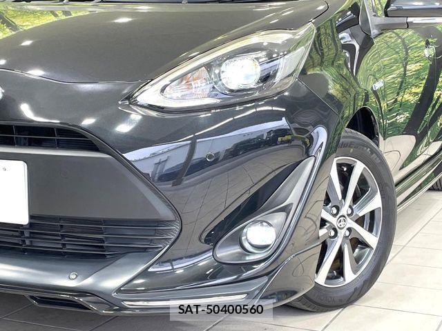 Toyota AQUA 2019-07 7325616-11