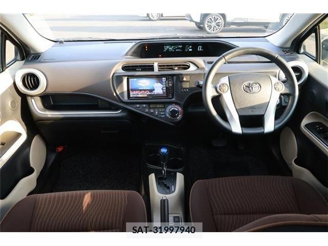 Toyota AQUA 2014-01 7325624-1