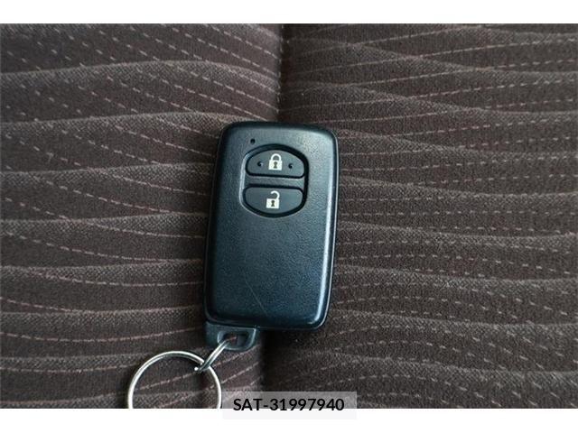 Toyota AQUA 2014-01 7325624-20