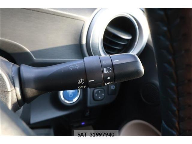 Toyota AQUA 2014-01 7325624-24