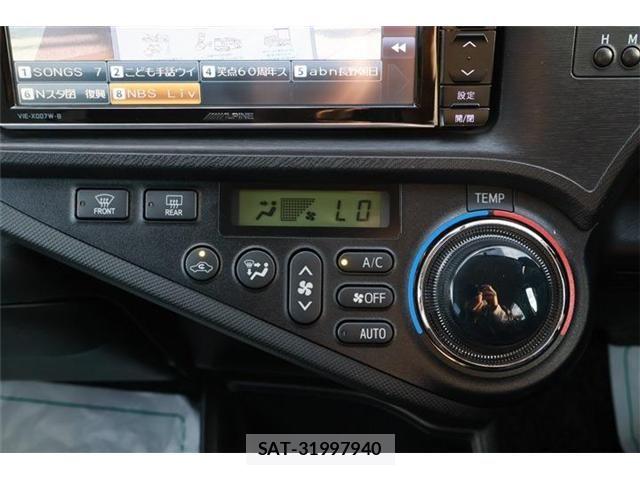 Toyota AQUA 2014-01 7325624-27