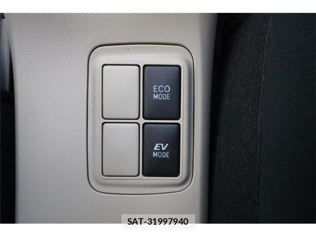 Toyota AQUA 2014-01 7325624-5