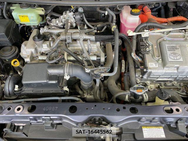 Toyota AQUA 2015-08 7325638-17