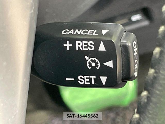Toyota AQUA 2015-08 7325638-5