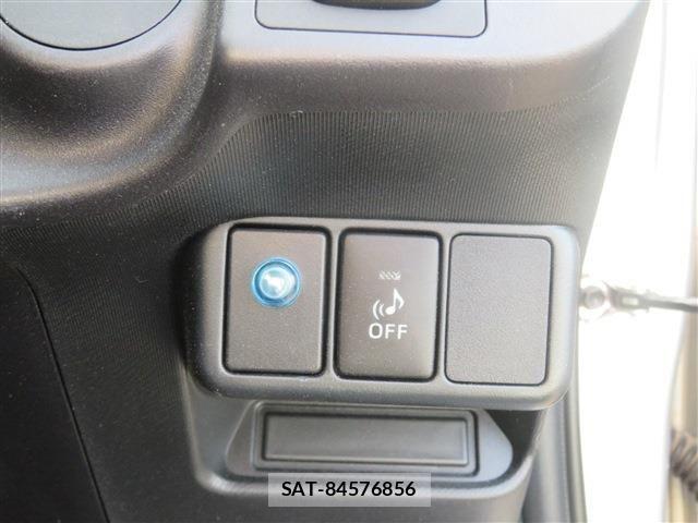 Toyota AQUA 2013-01 7325664-11