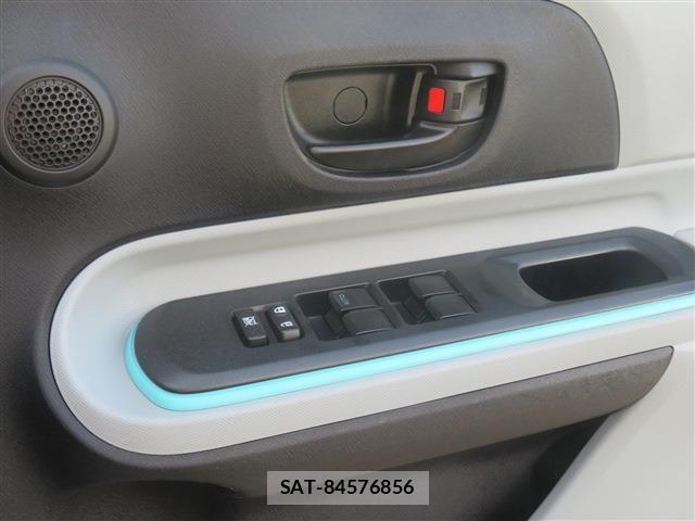 Toyota AQUA 2013-01 7325664-12