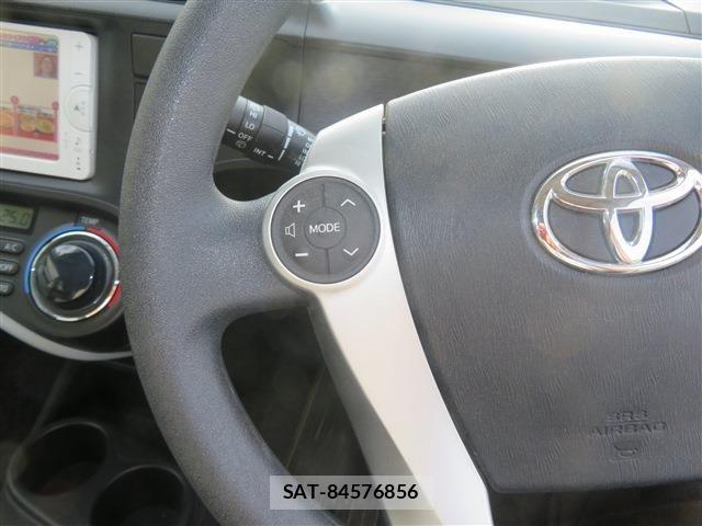 Toyota AQUA 2013-01 7325664-16