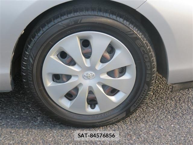 Toyota AQUA 2013-01 7325664-19