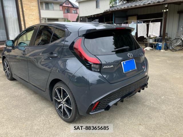 Toyota AQUA 2025-07 7325608-9