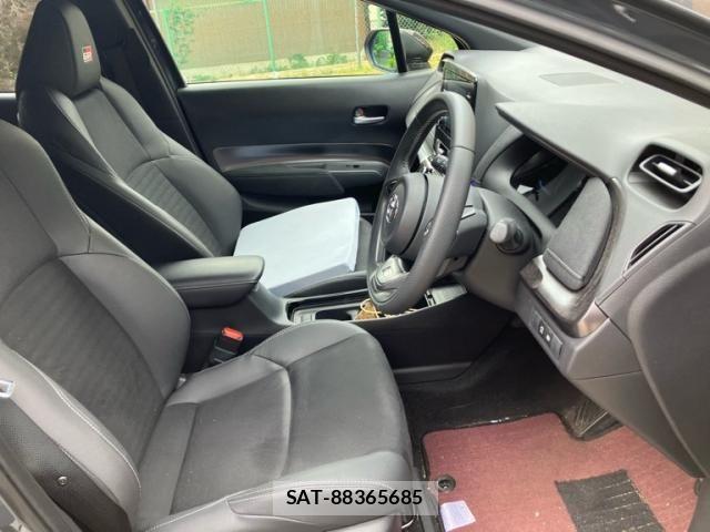 Toyota AQUA 2025-07 7325608-15
