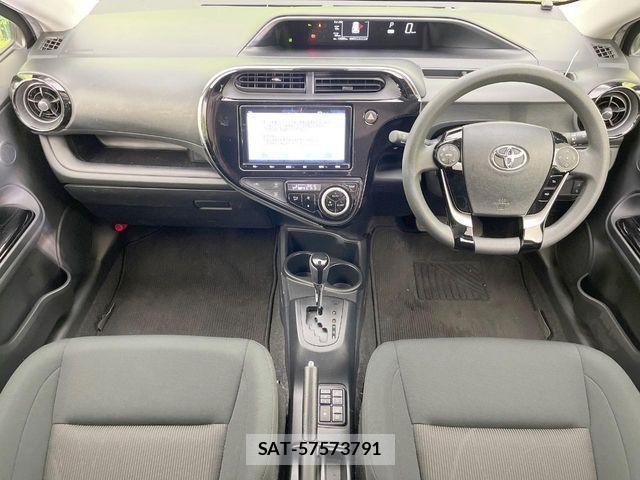 Toyota AQUA 2019-05 7325618-1